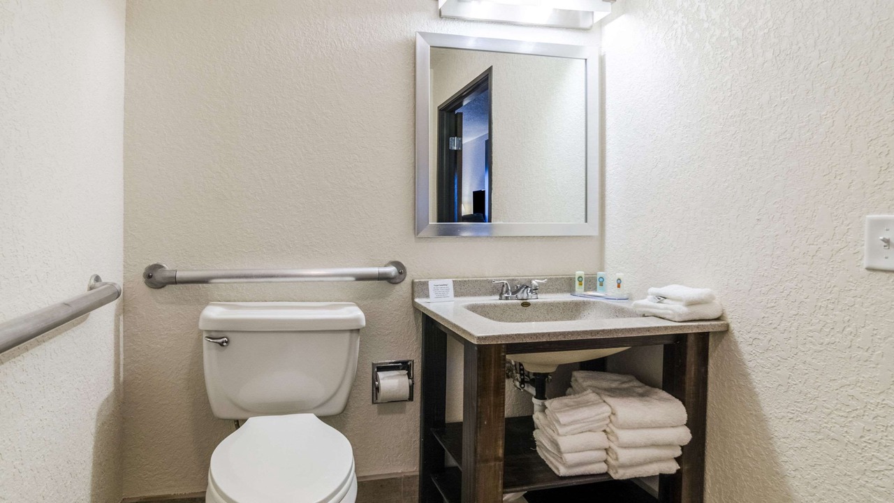 Photo of Bathroom in Great Bend