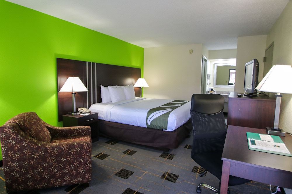 Photo of Bedroom in Cleveland