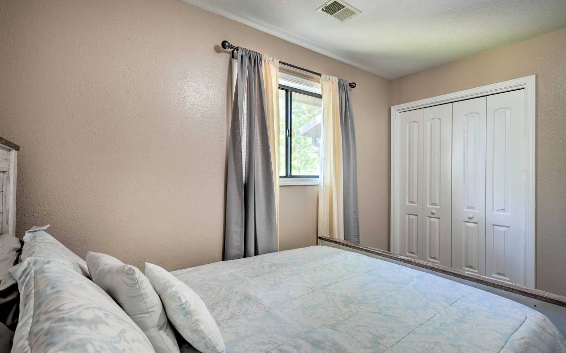 Photo of Bedroom in Notch Estates
