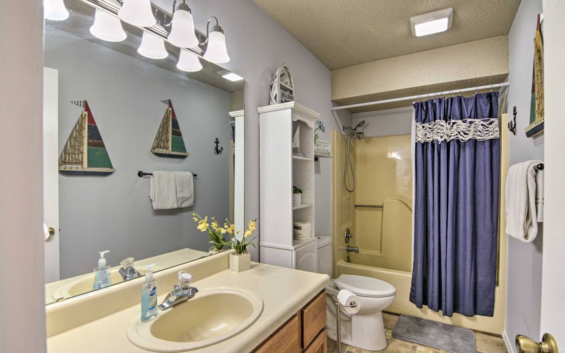 Photo of Others in Notch Estates