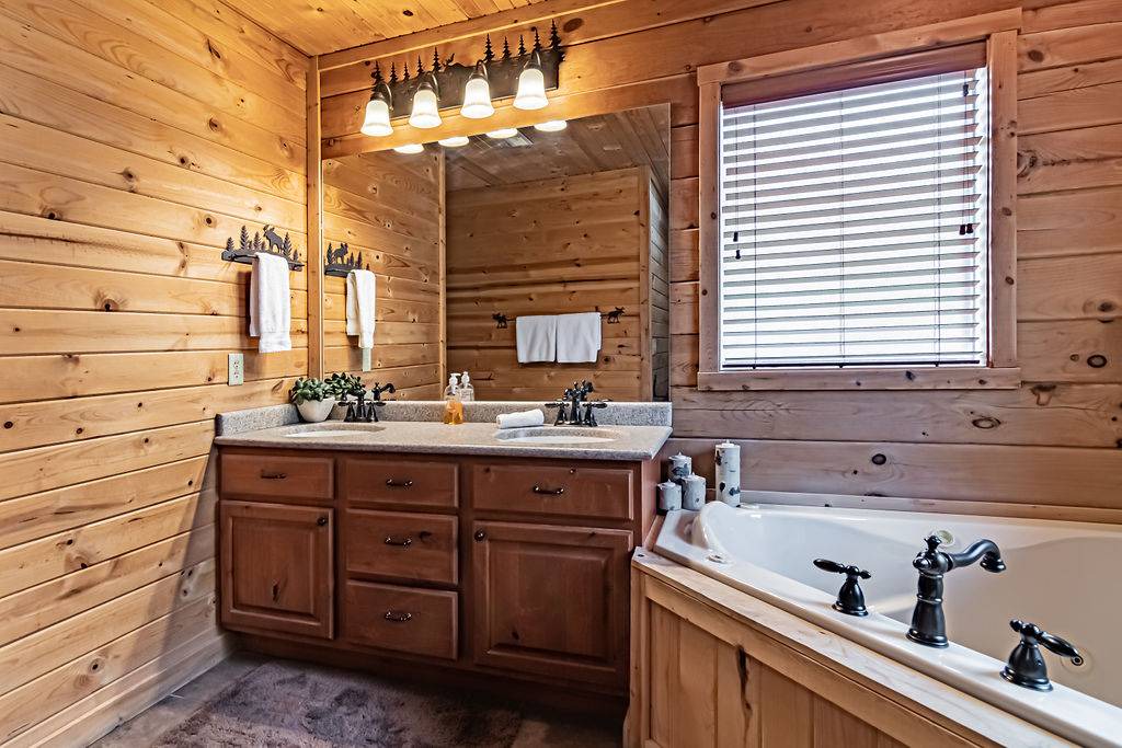 Photo of Others in Branson Cedars