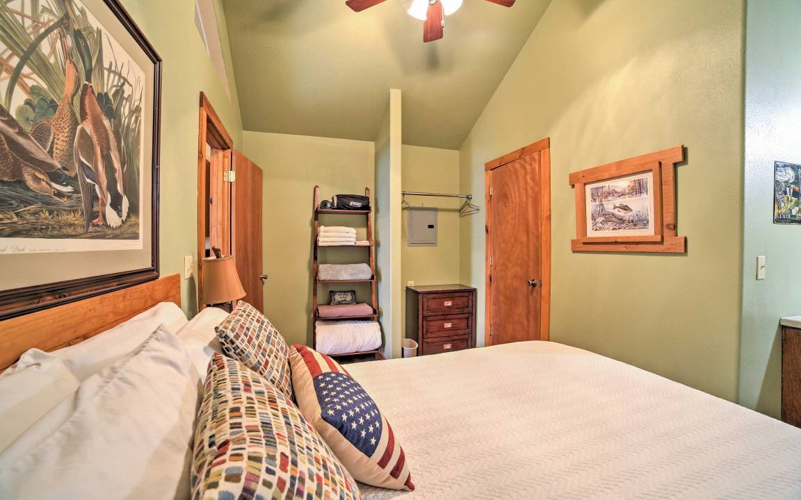 Photo of Bedroom in Table Rock
