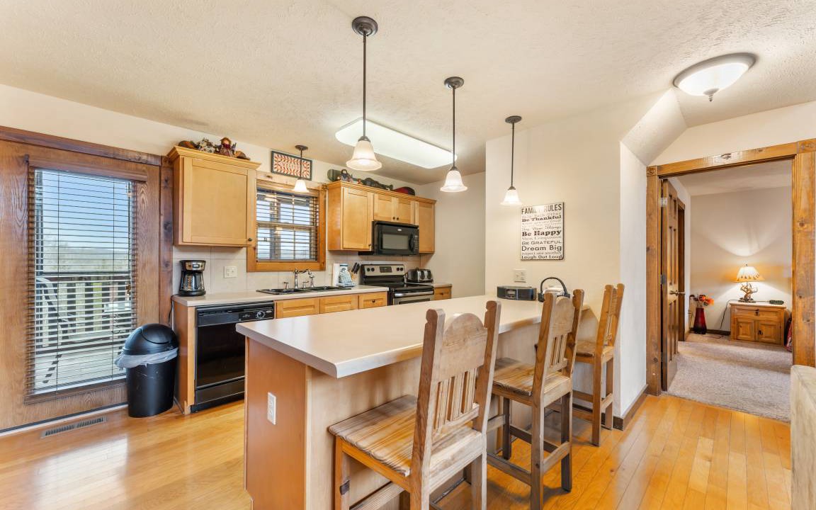 Photo of Kitchen in Reeds Spring