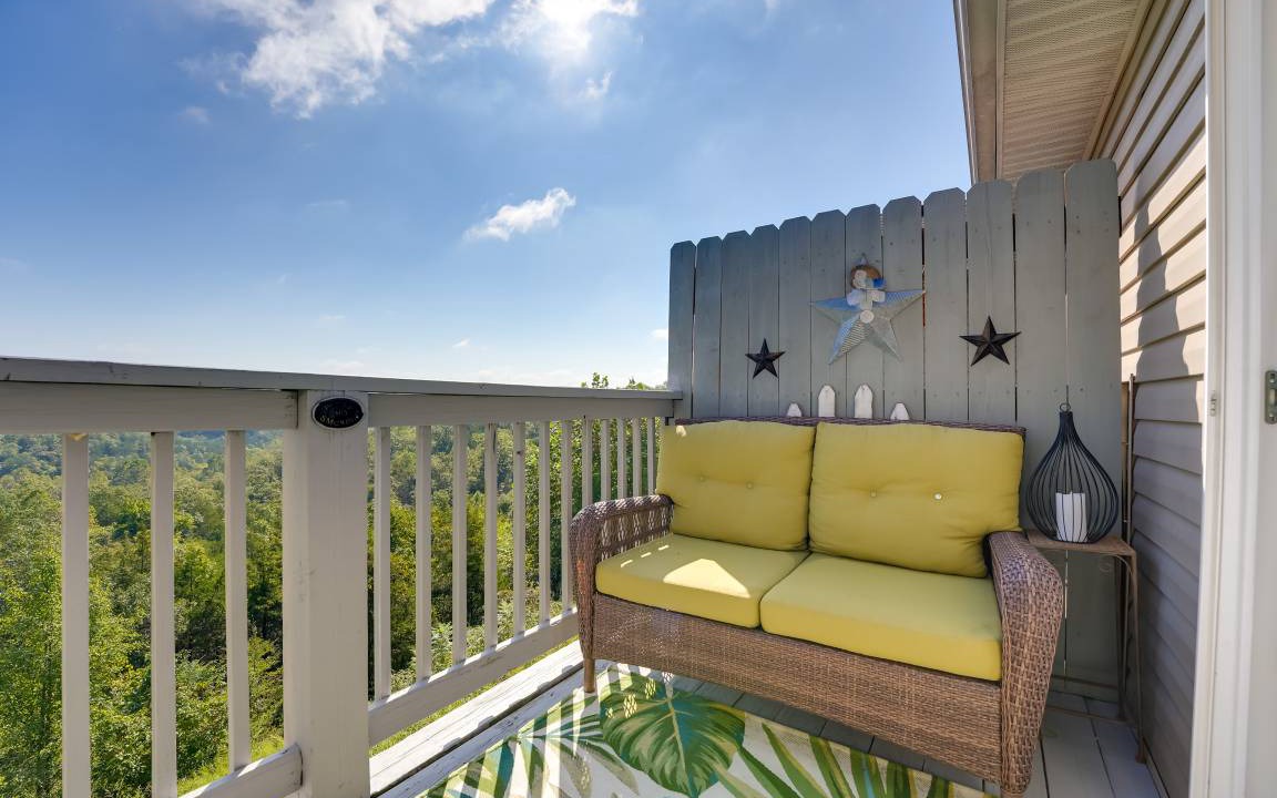 Photo of Patio Balcony in Branson