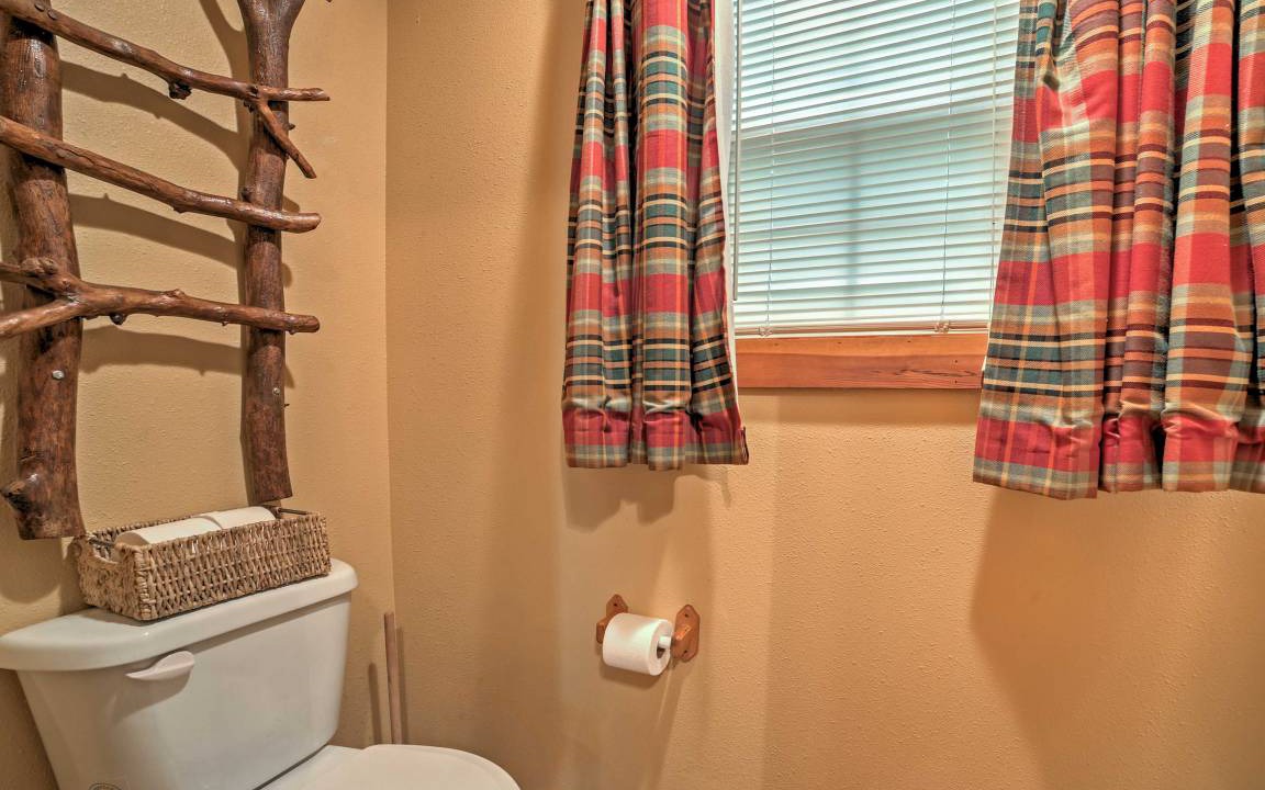 Photo of Bathroom in Table Rock