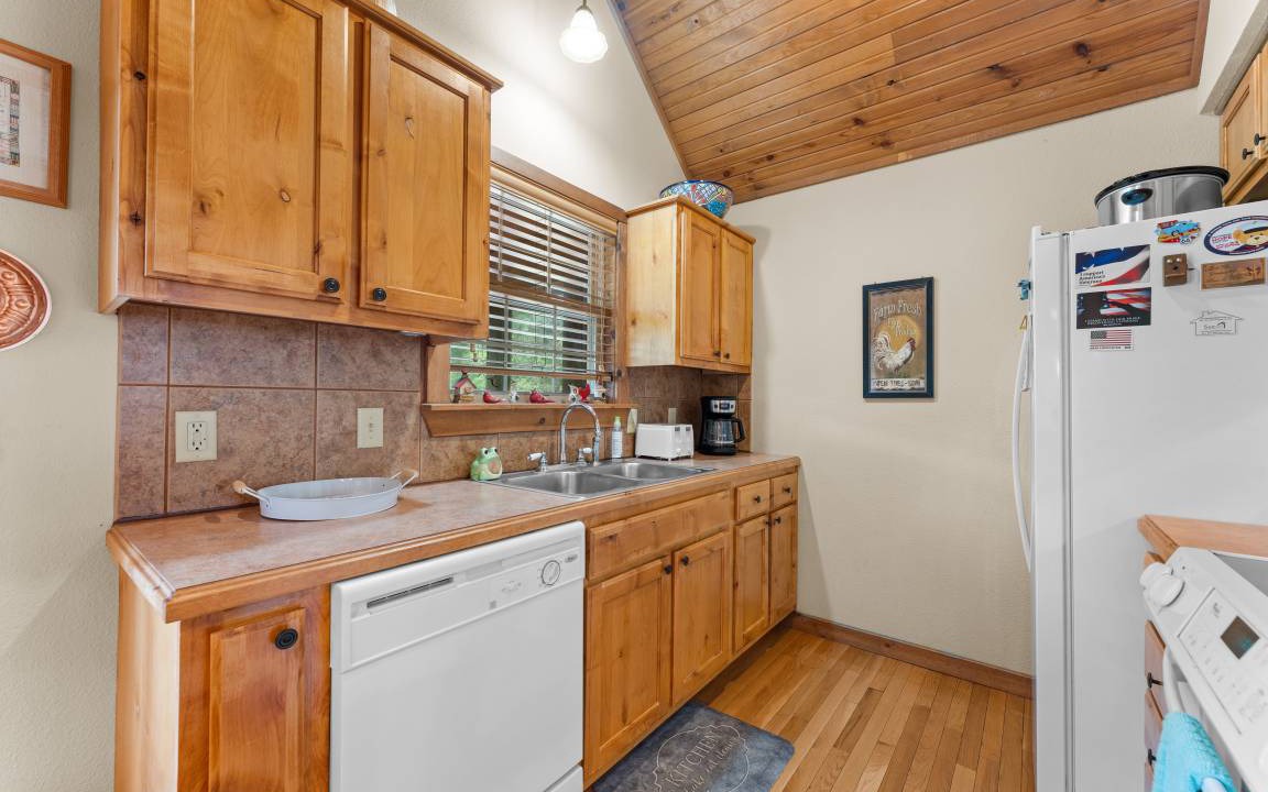 Photo of Kitchen in Branson West