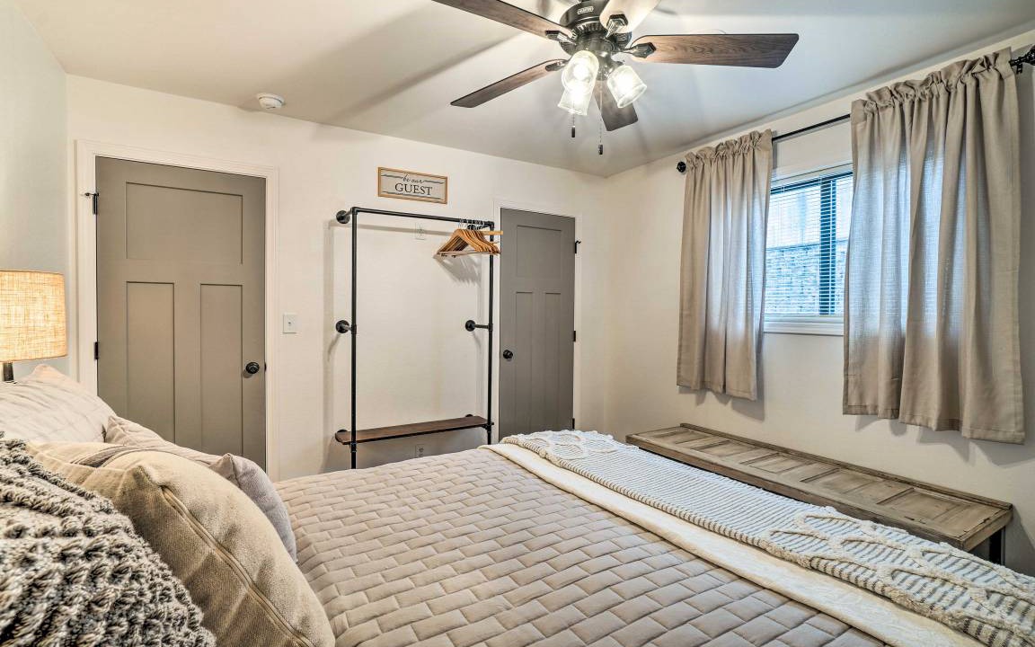 Photo of Others in Notch Estates