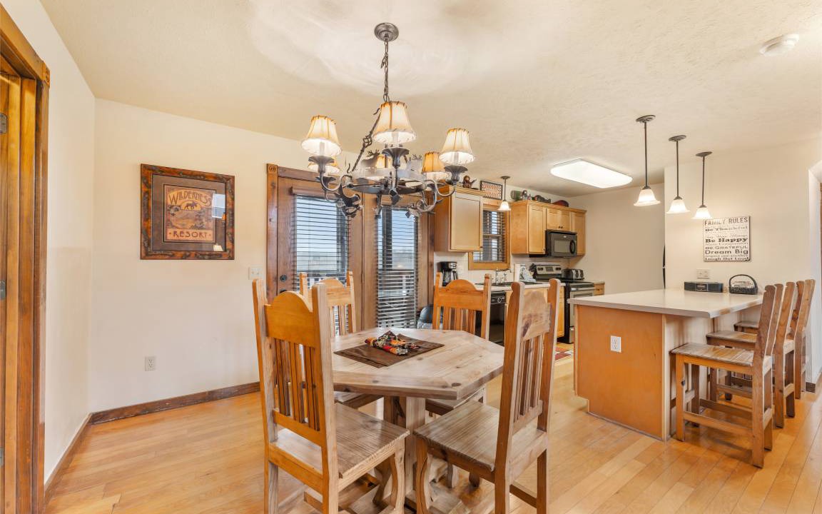 Photo of Kitchen in Reeds Spring