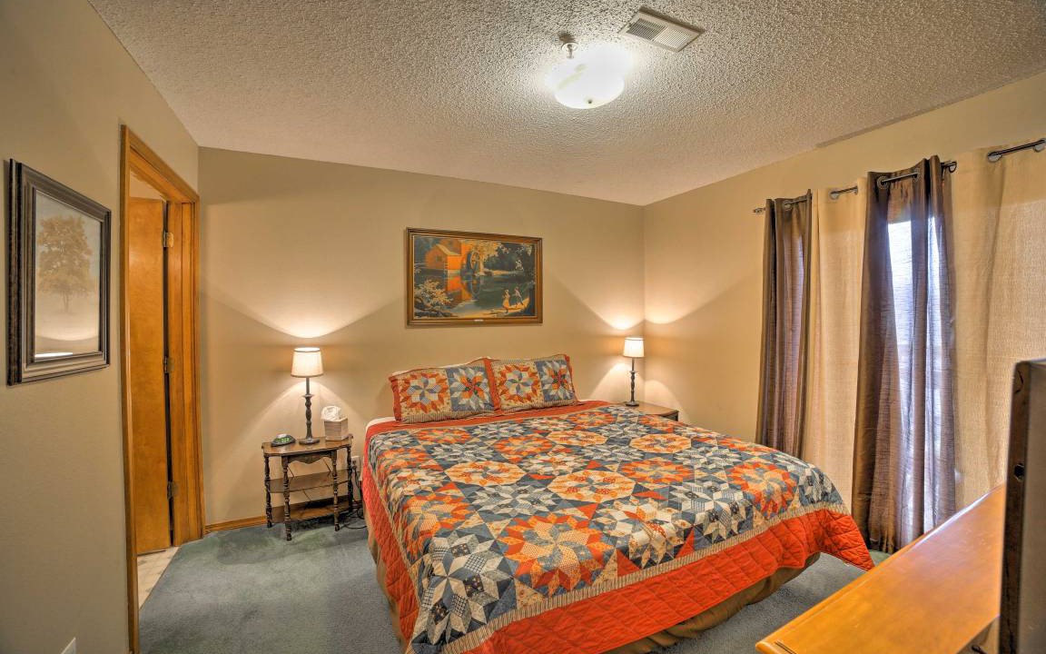 Photo of Others in Notch Estates
