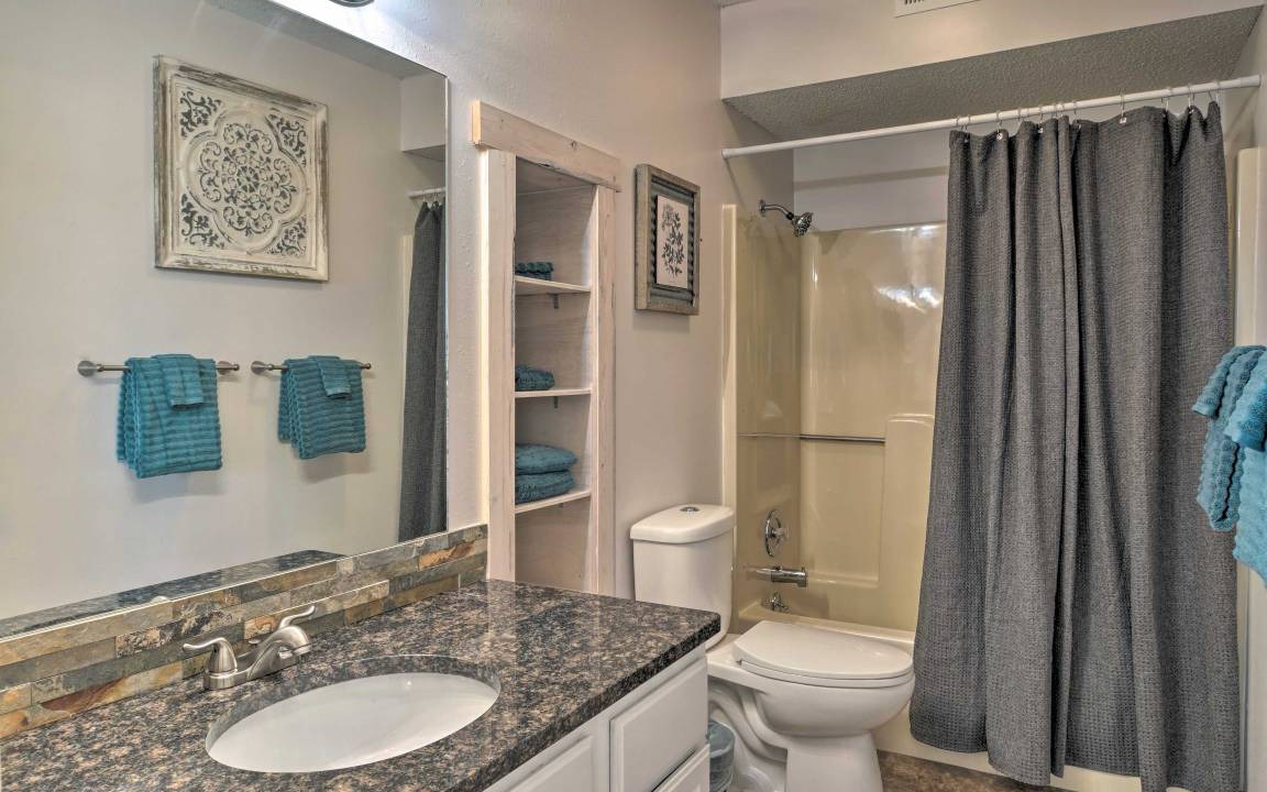 Photo of Bathroom in Notch Estates