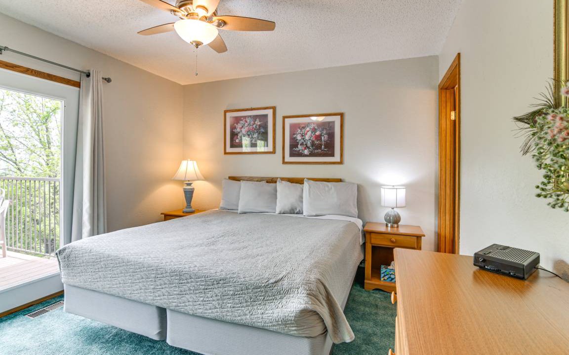 Photo of Bedroom in Branson West