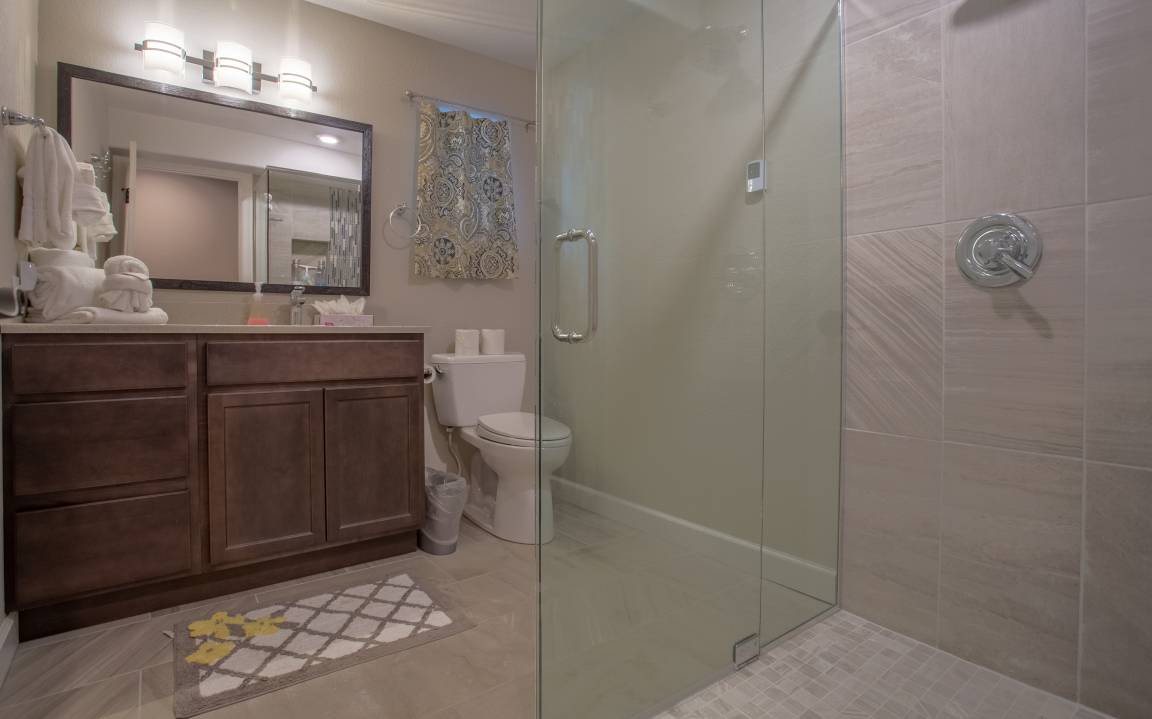 Photo of Bathroom in Ridgedale