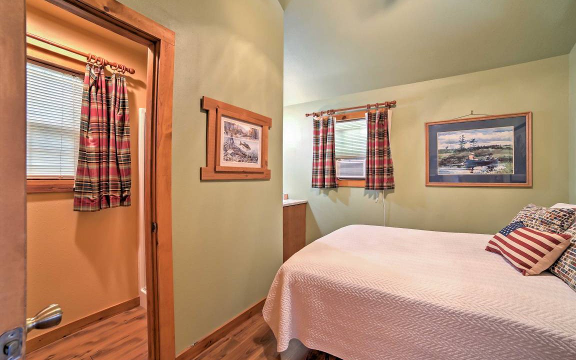 Photo of Bedroom in Table Rock