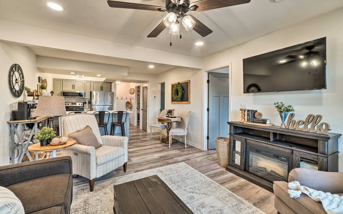 Photo of Others in Notch Estates