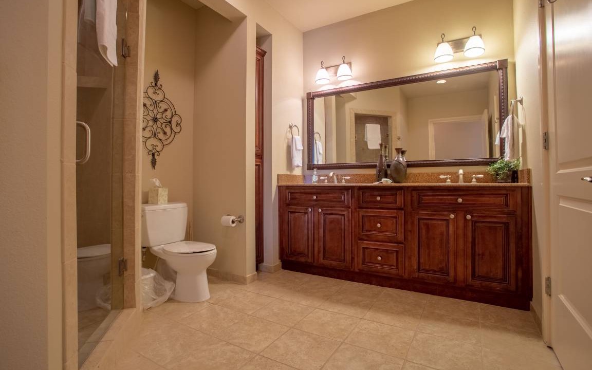 Photo of Bathroom in Branson