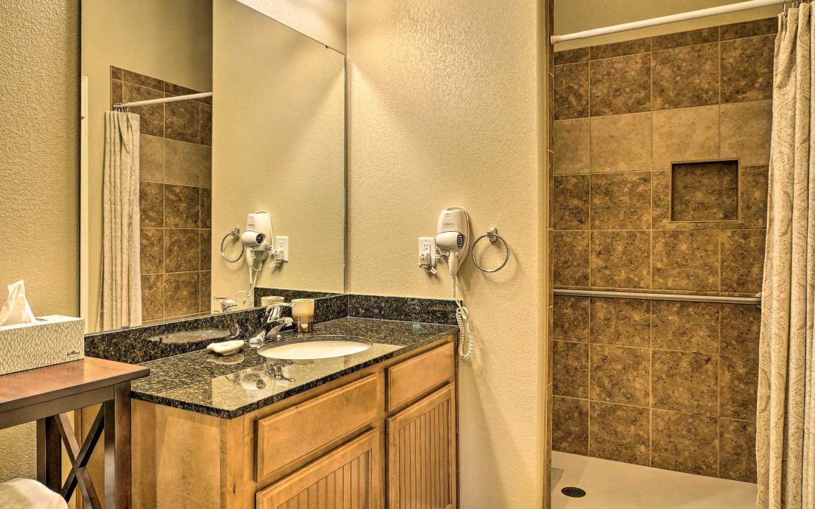 Photo of Bathroom in Table Rock