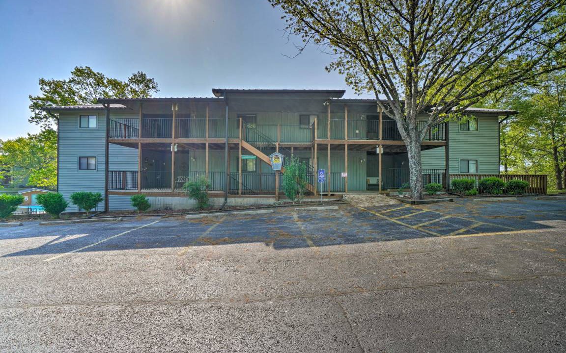Photo of Buildings in Notch Estates