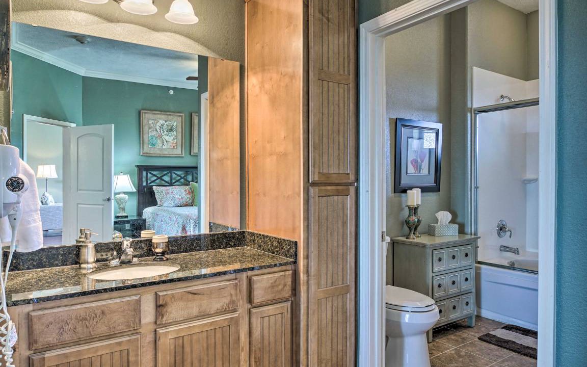 Photo of Bathroom in Table Rock