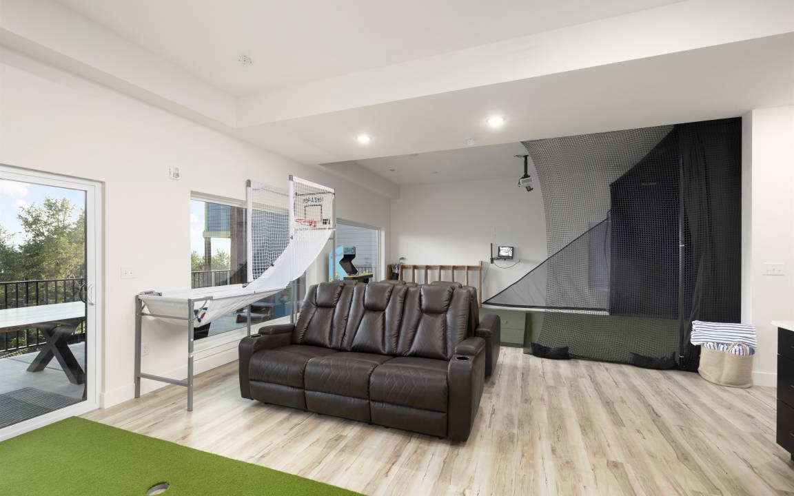 Photo of Livingroom in Hollister