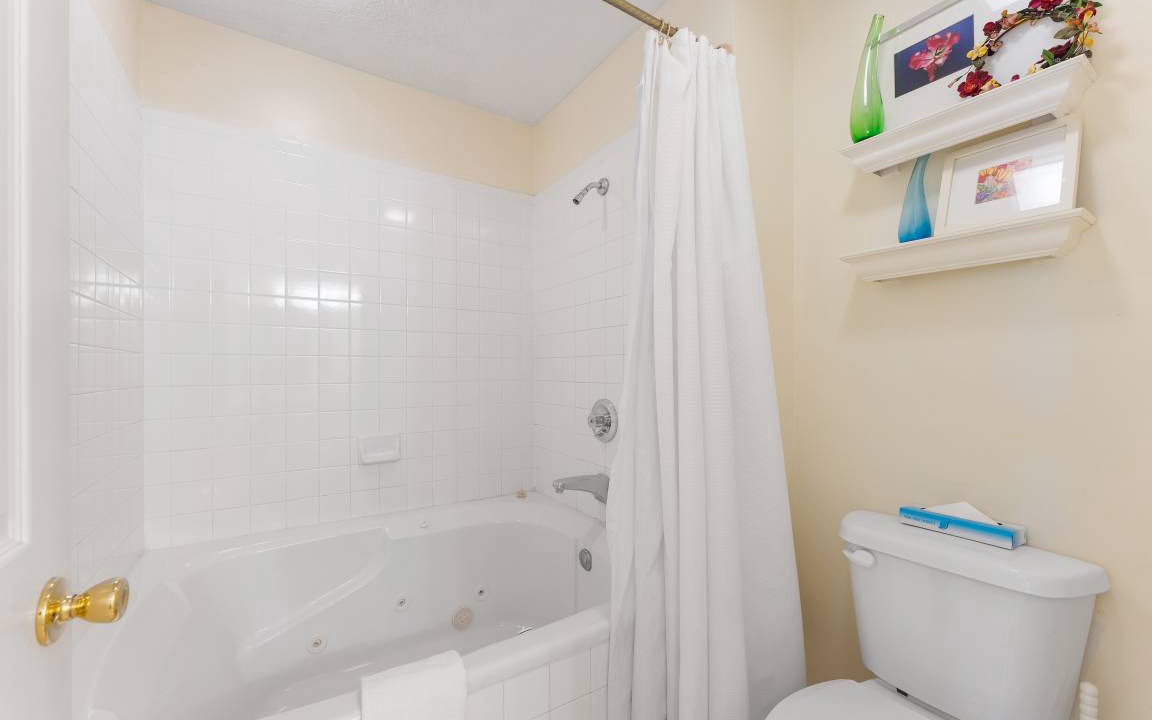 Photo of Bathroom in Branson