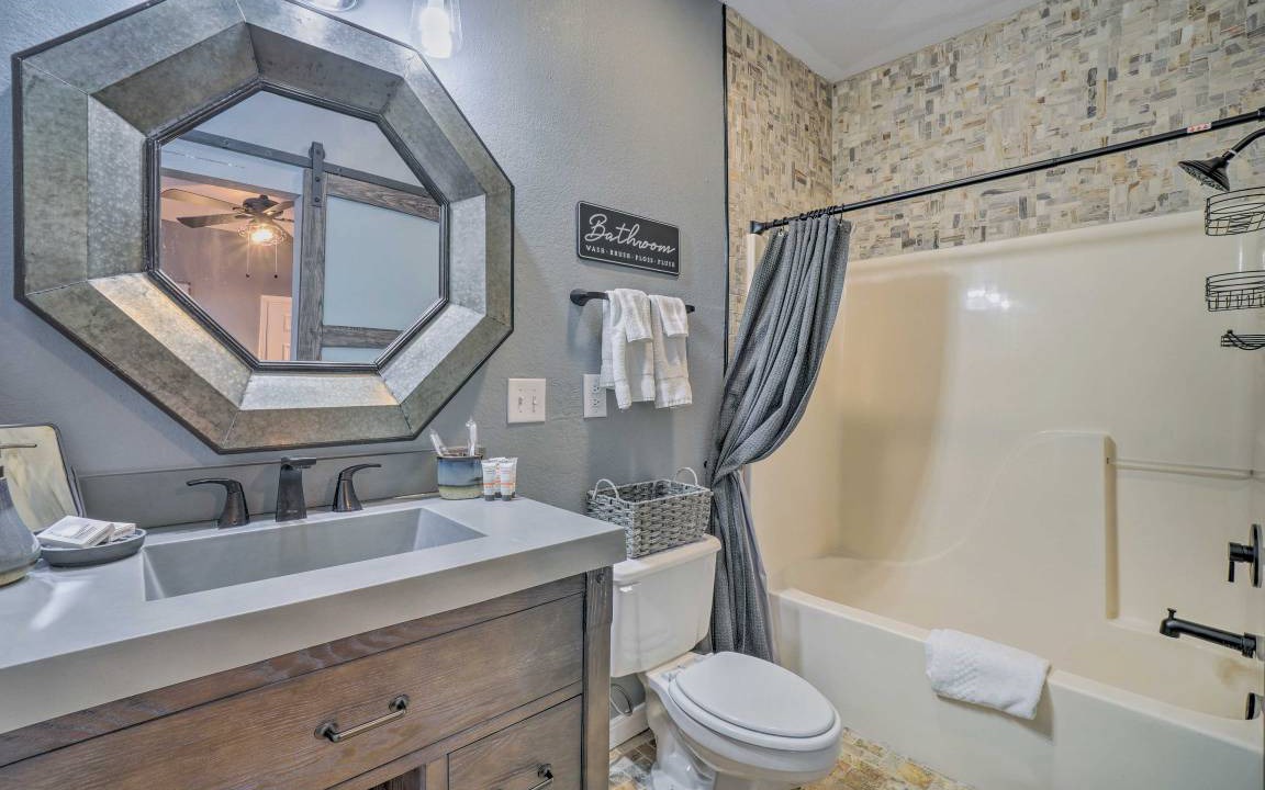 Photo of Bathroom in Branson