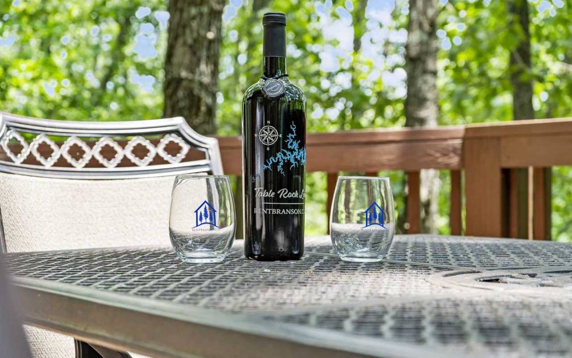 Photo of Patio Balcony in Branson Cedars