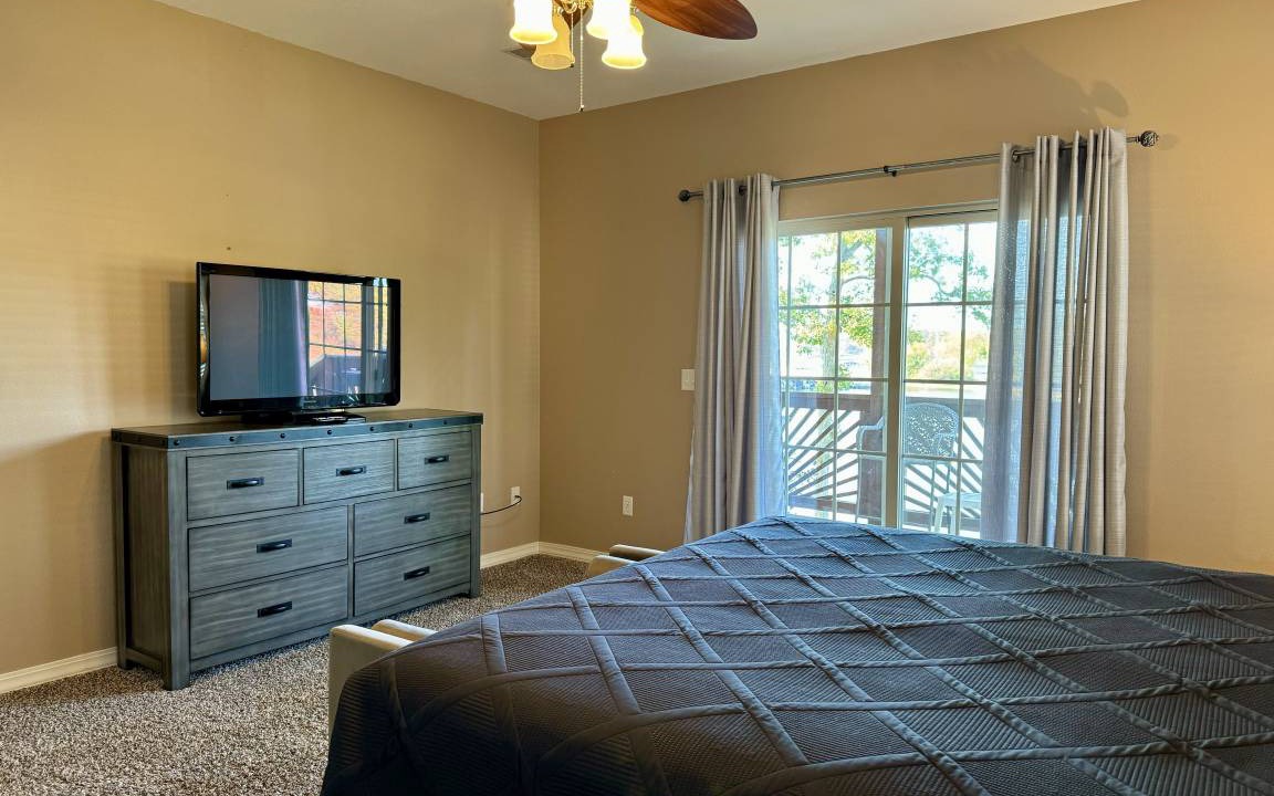 Photo of Bedroom in Hollister