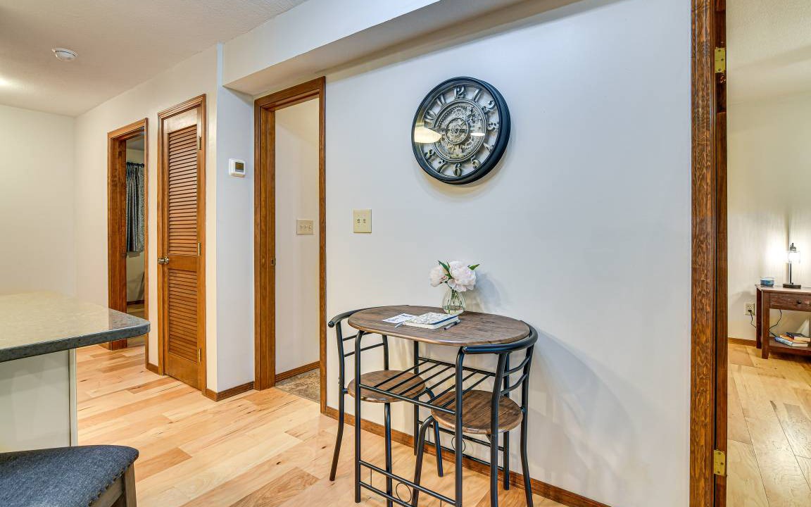 Photo of Others in Notch Estates