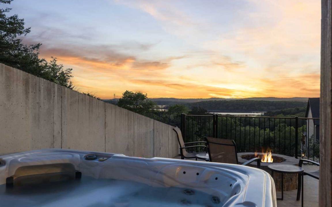 Photo of Patio Balcony in Table Rock