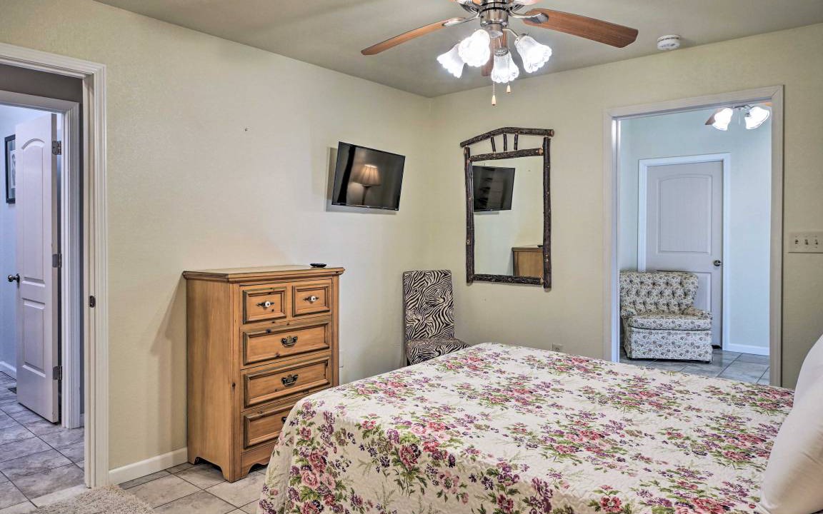 Photo of Bedroom in Hollister