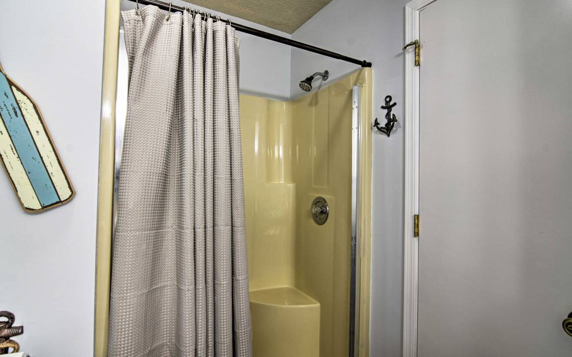 Photo of Others in Notch Estates