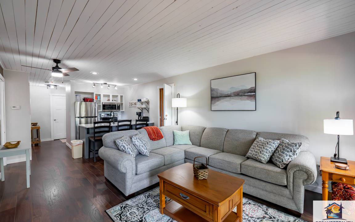 Photo of Others in Notch Estates