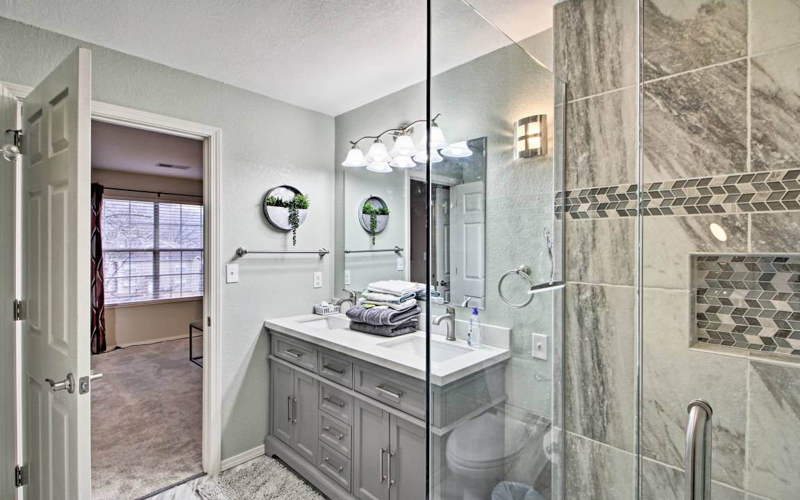 Photo of Bathroom in Branson