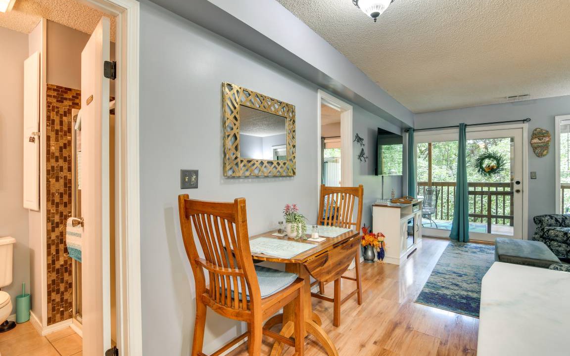 Photo of Others in Notch Estates