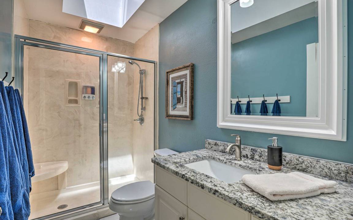 Photo of Bathroom in Hollister