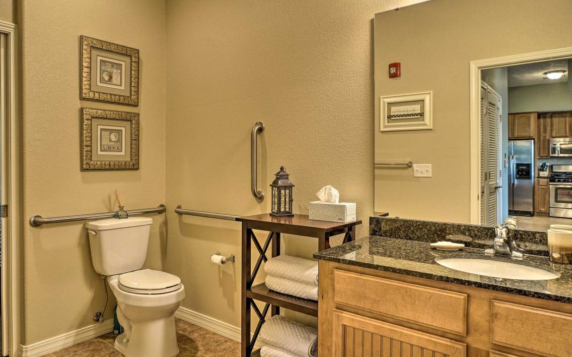 Photo of Bathroom in Table Rock