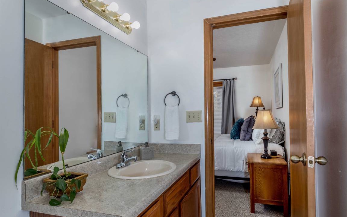 Photo of Others in Notch Estates