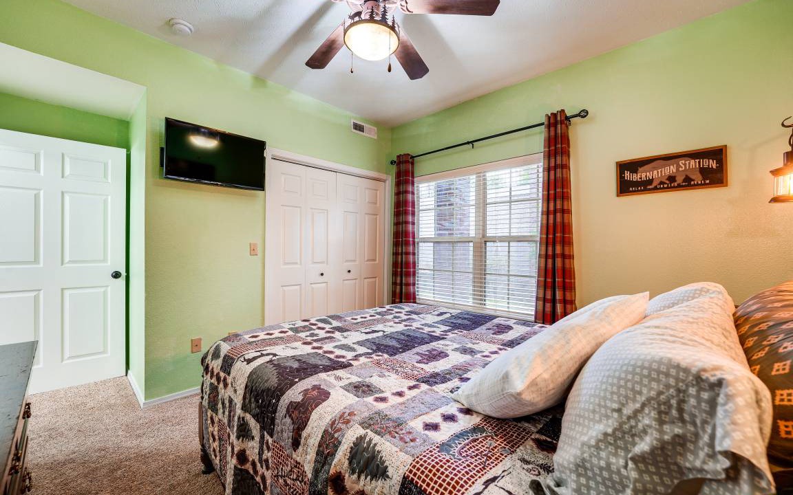 Photo of Bedroom in Branson West