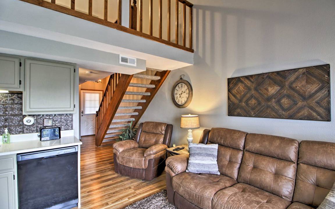 Photo of Livingroom in Table Rock