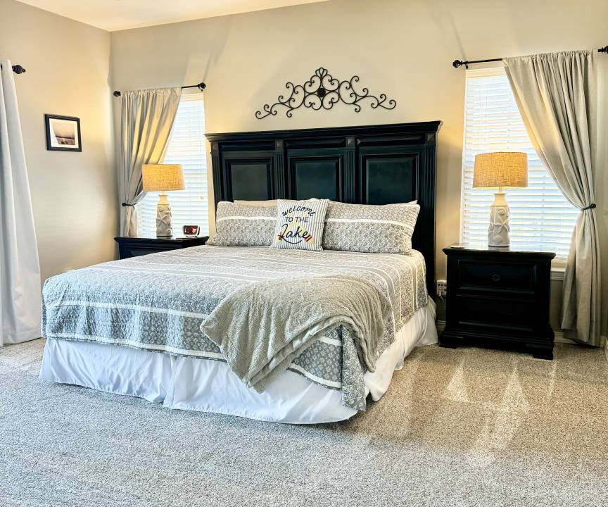 Photo of Bedroom in Hollister
