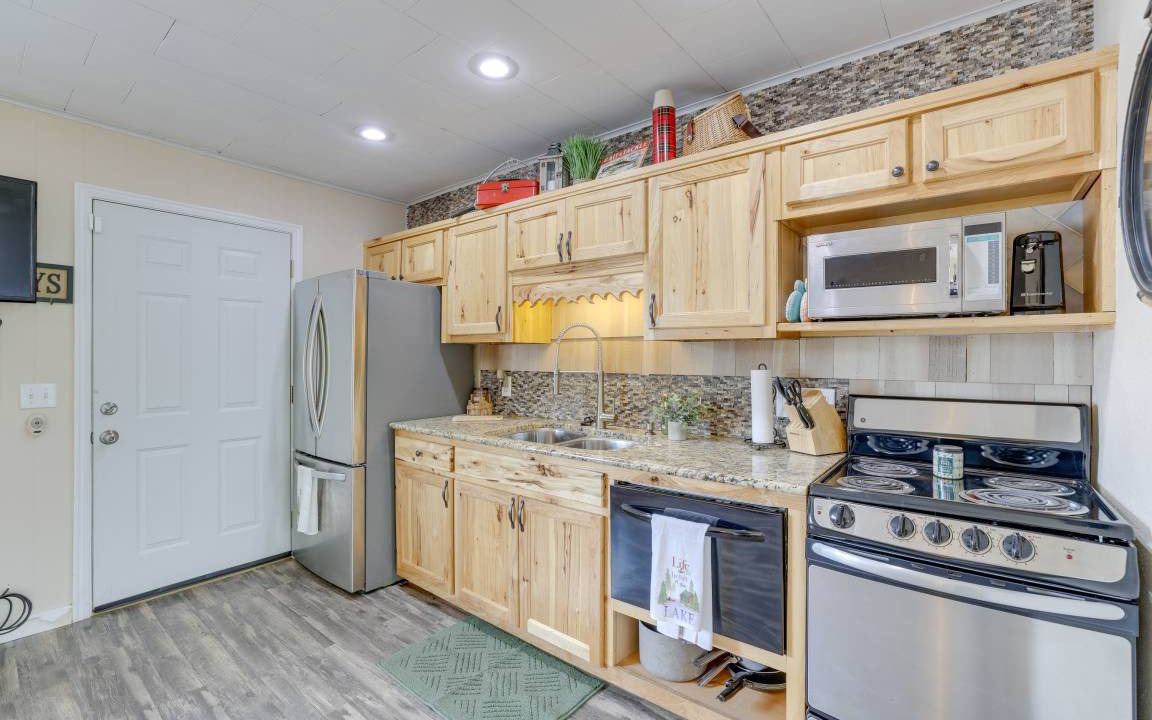 Photo of Kitchen in Shell Knob