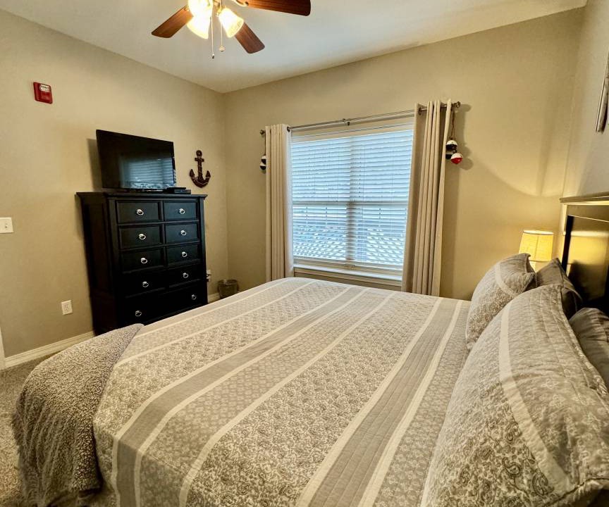 Photo of Bedroom in Hollister