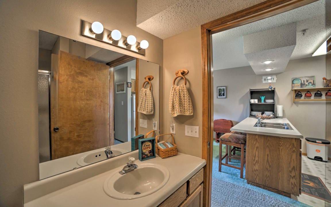 Photo of Others in Notch Estates