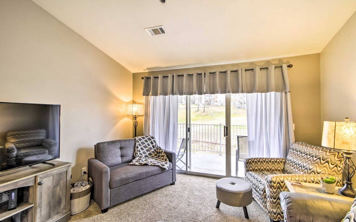 Photo of Livingroom in Table Rock