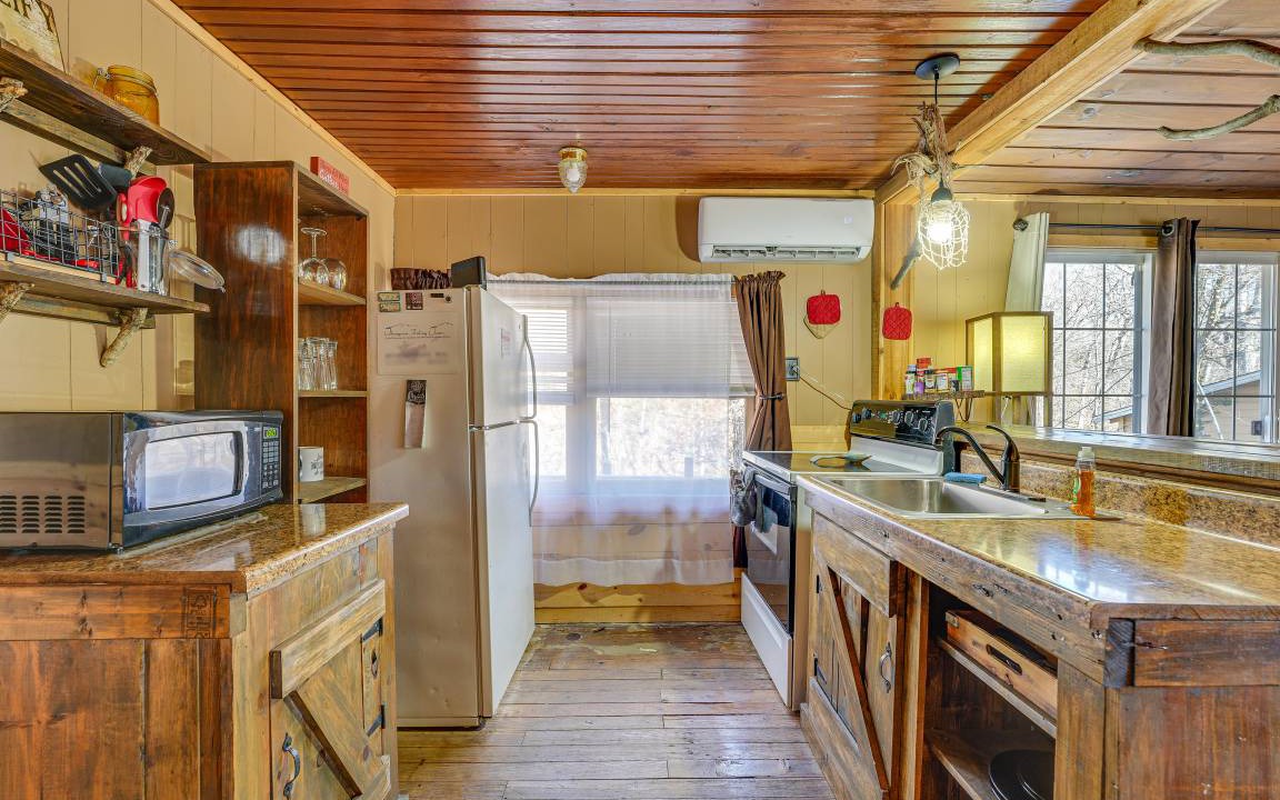 Photo of Kitchen in Rockaway Beach