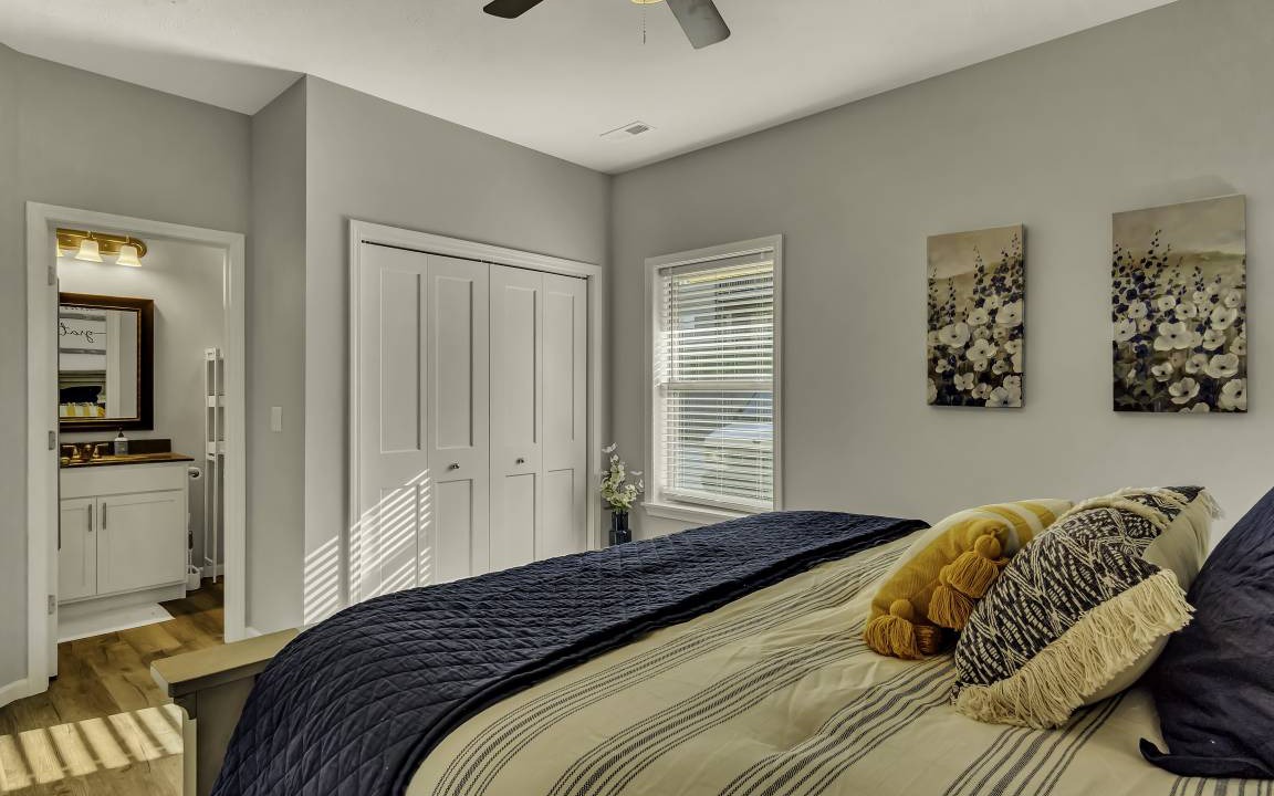 Photo of Bedroom in Branson West