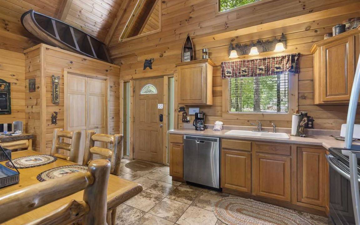 Photo of Kitchen in Branson Cedars
