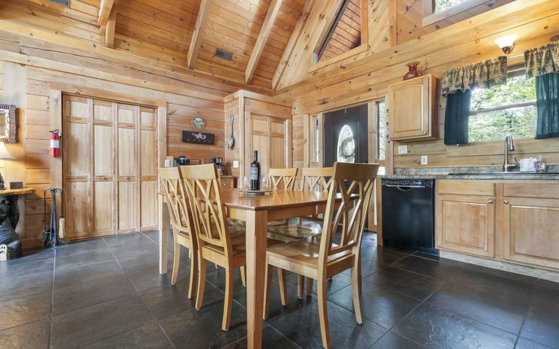 Photo of Kitchen in Branson Cedars