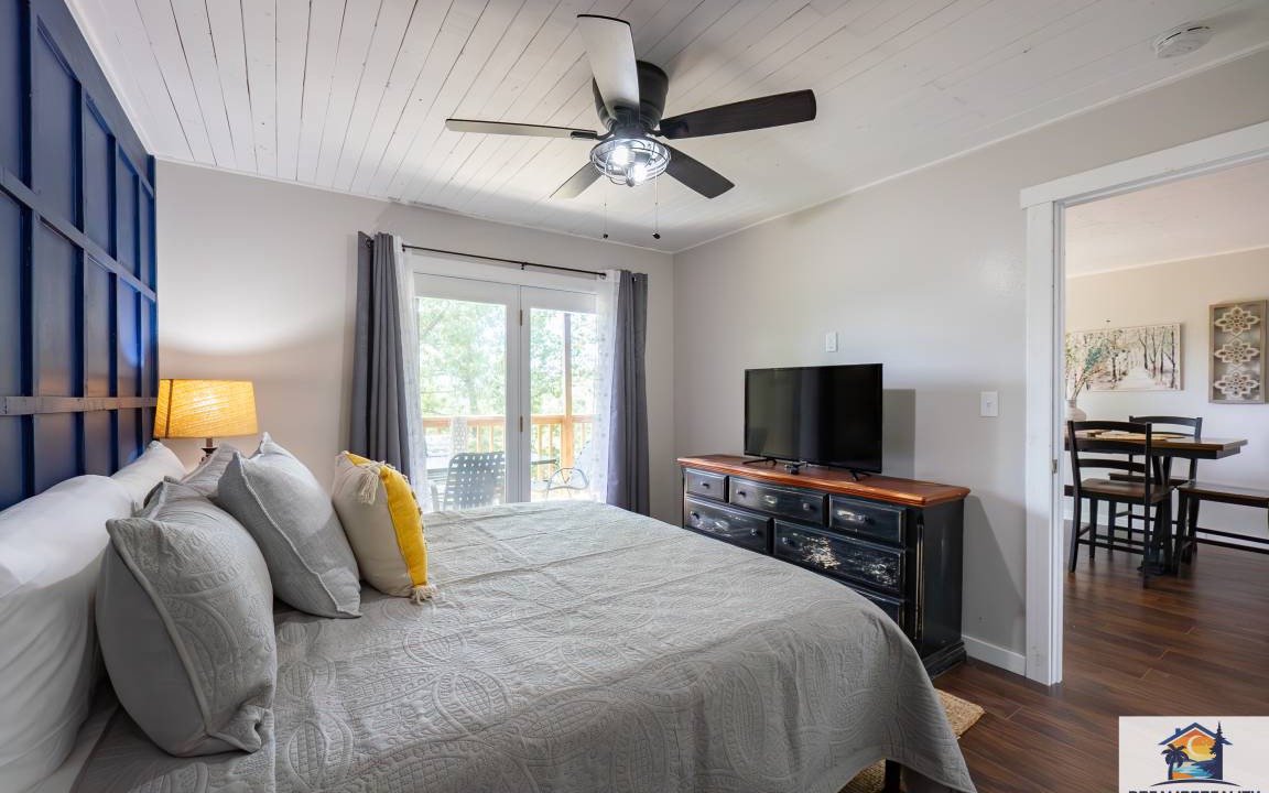 Photo of Others in Notch Estates