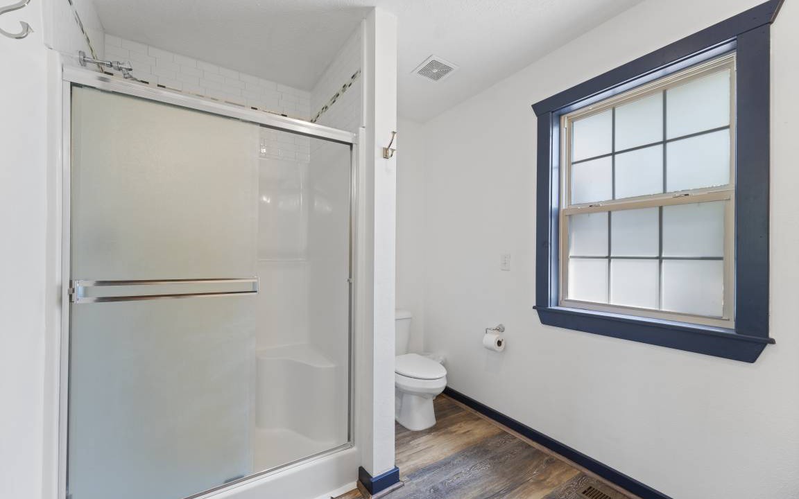 Photo of Bathroom in Reeds Spring